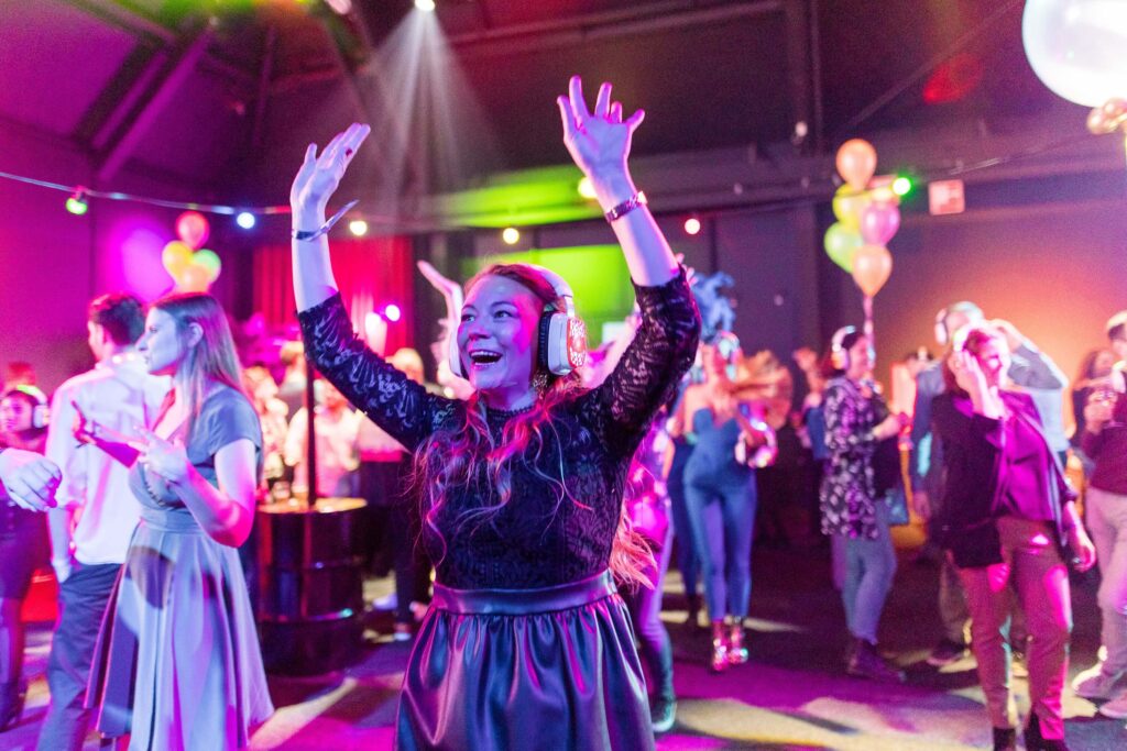 personeelsfeest silent disco bedrijfsfeest feestavond advance events 1