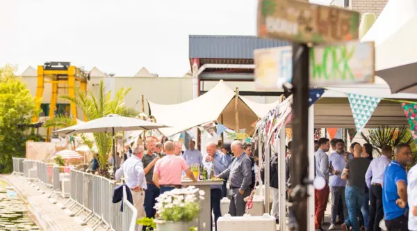 zomerfestival-op-het-werk-eigen-bedrijf-summerparty-zomerfeest-bedrijfsfeest-personeelsfeest-zomerborrel-zomerbarbecue-bbq-zomer-zomers-advance-events media library original 2064 1143