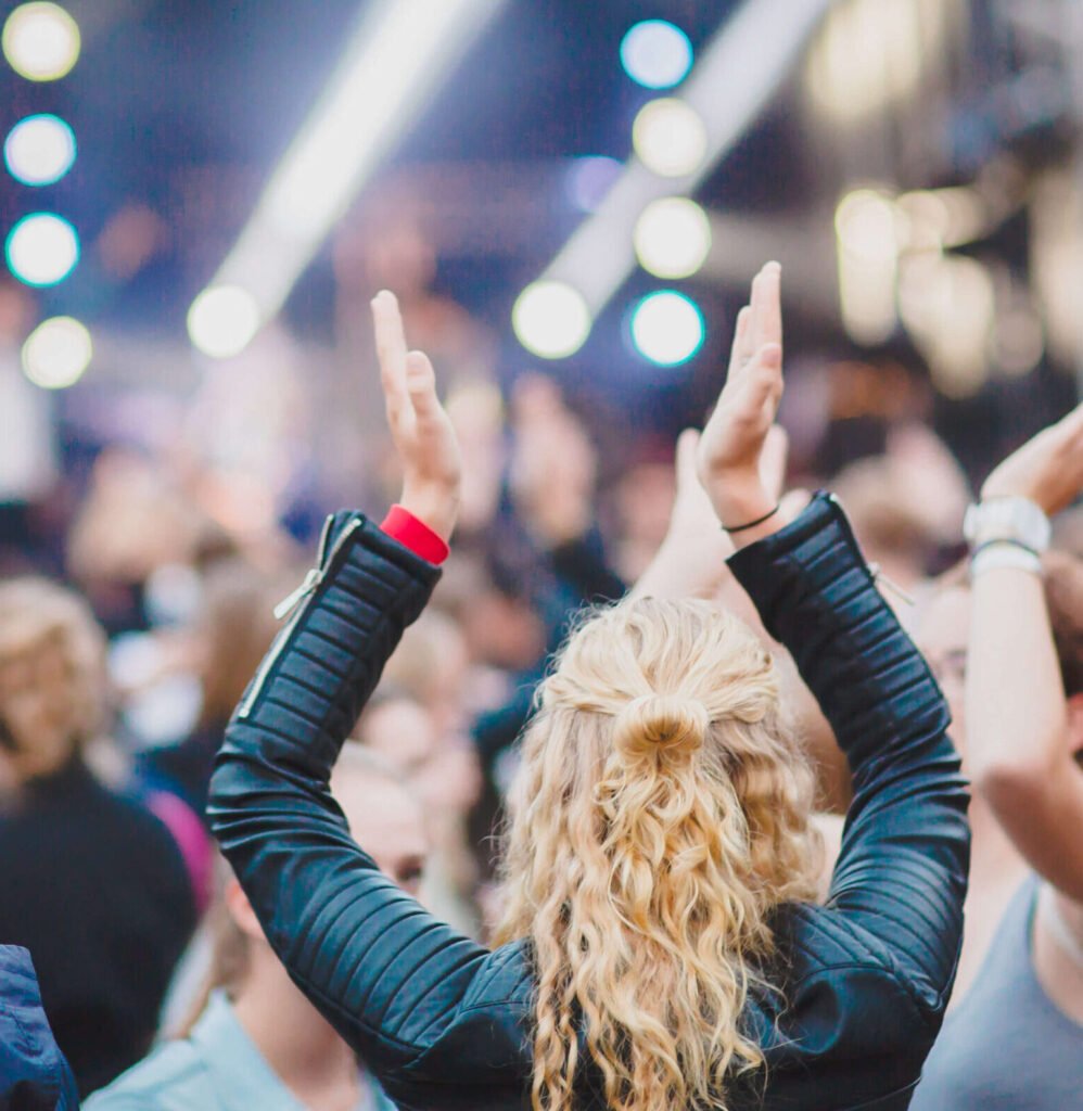 festival op het bedrijf met artiesten, entertainment en amusement - advance events