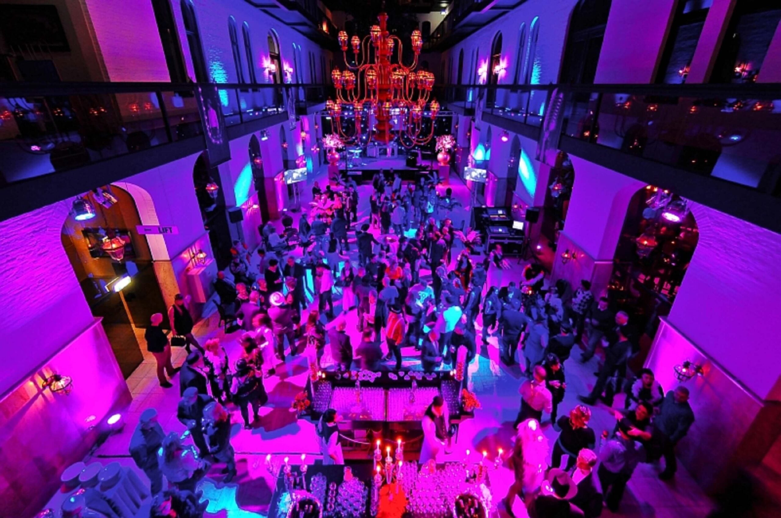 apm personeelsevenement personeelsfeest the roaring twenties the great gatsby rotterdam advance events feestzaal
