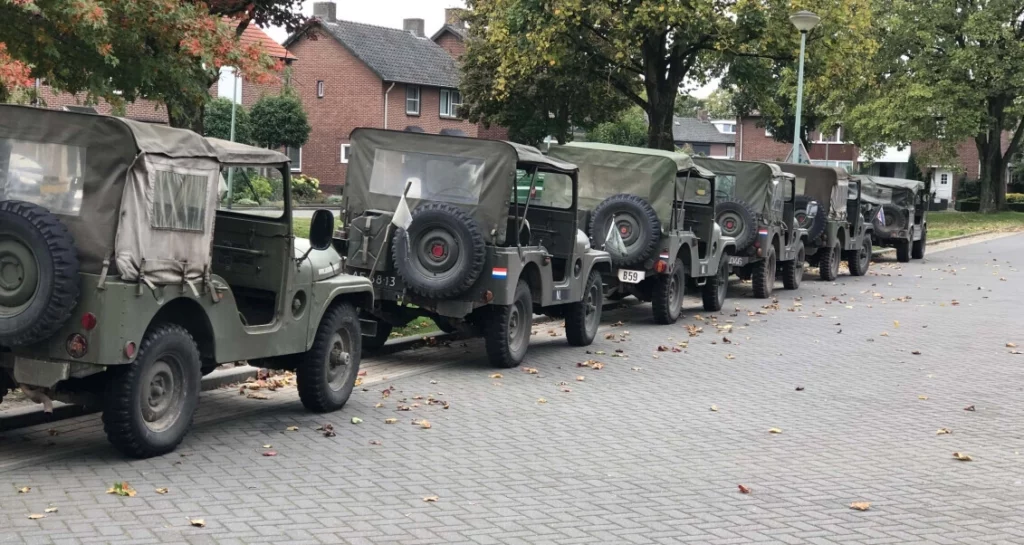 bedrijfsweekend personeelsweekend limburg teambuilding activiteiten legerjeep