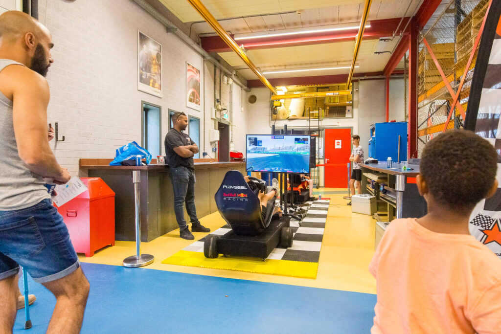 f1 amusement - entertainment - familiedag - rondleiding