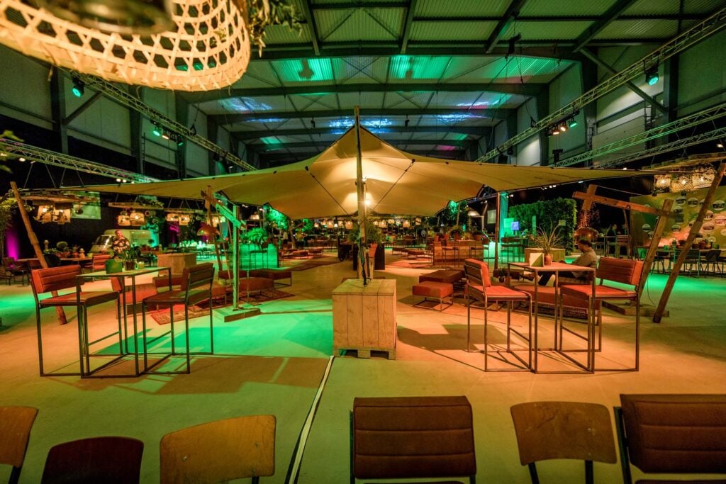 evenement op eigen locatie organiseren bedrijfsevenement bedrijfsfeest zakelijk evenement event evenementenbureau evenementenbedrijf organisatiebureau bedrijf