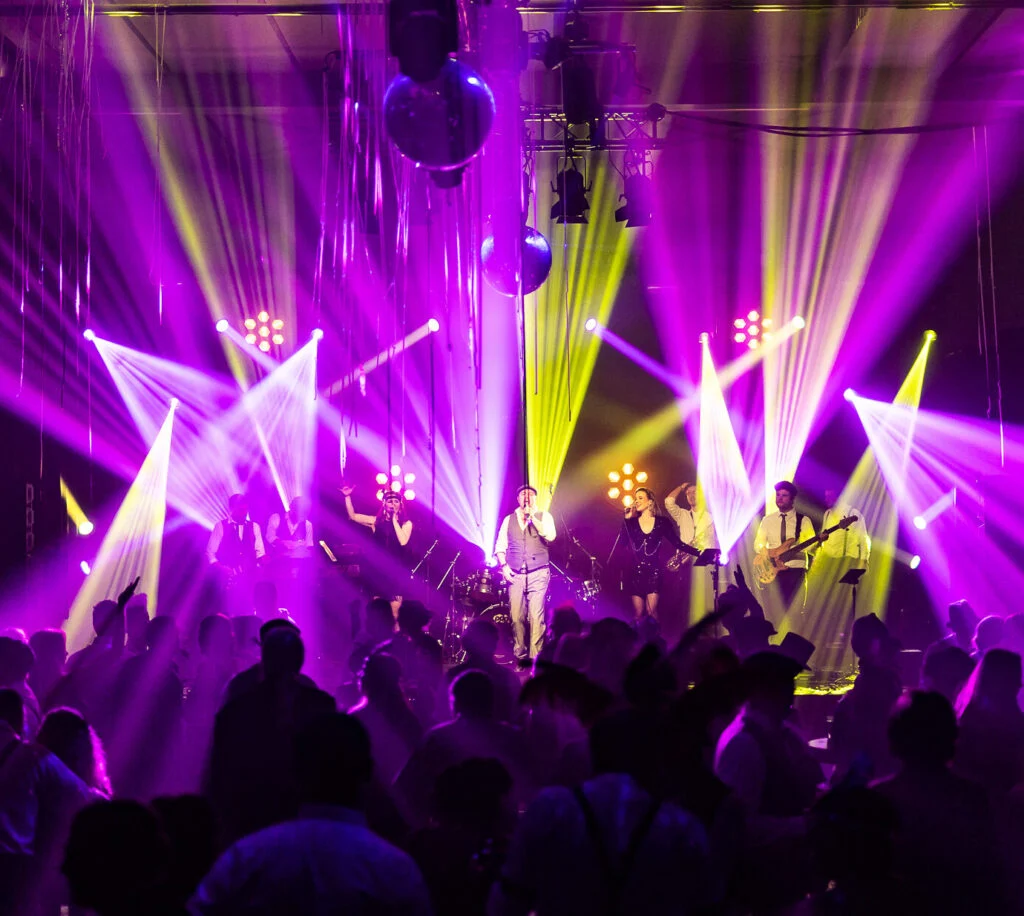jubileumfeest op eigen locatie organiseren met evenementenbureau advance events - bedrijfsjubileum op eigen terrein organiseren