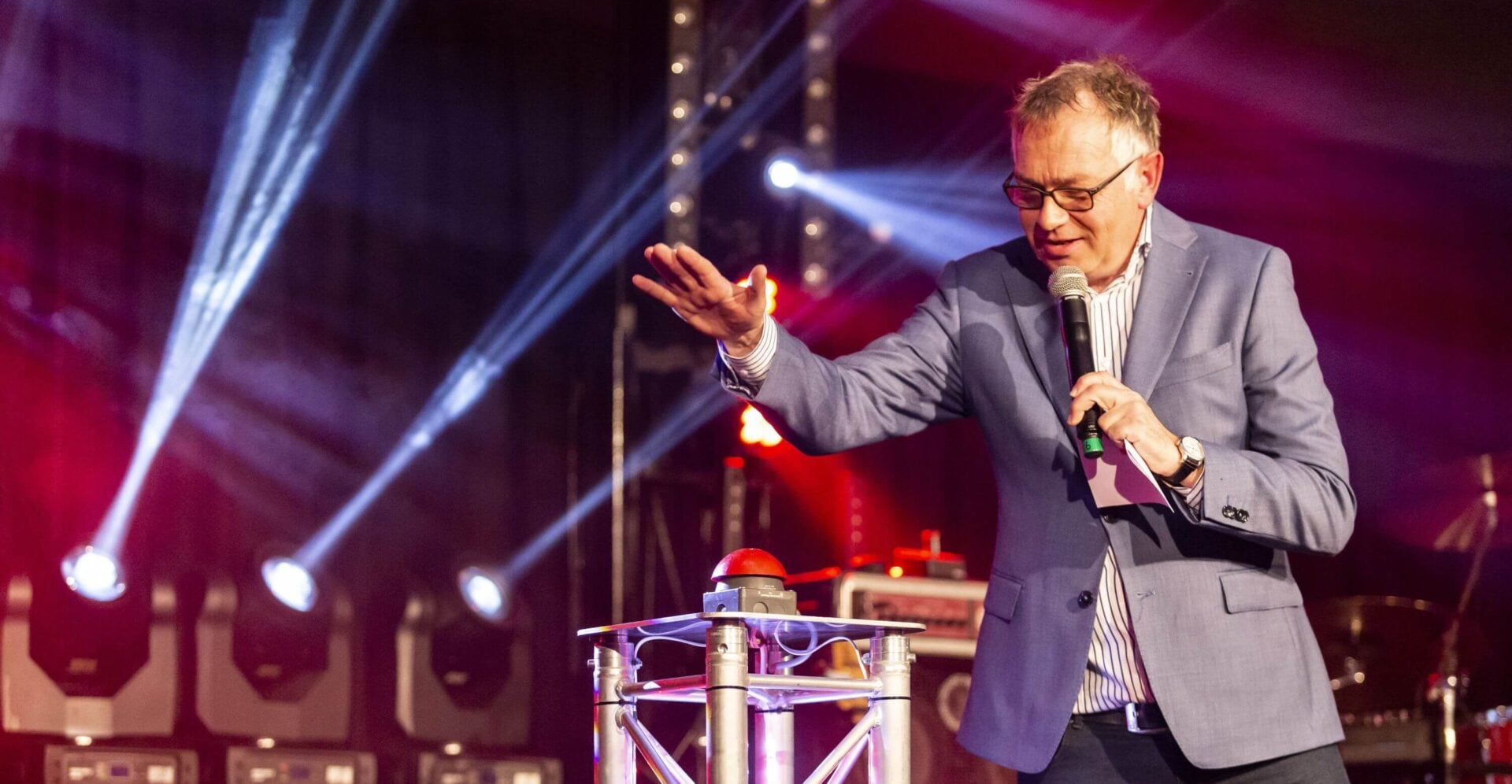 opening van een nieuw bedrijfspand- kantoor- distributiecentrum of productielocatie met een spectaculair openingsfeest op de nieuwe locatie - advance events