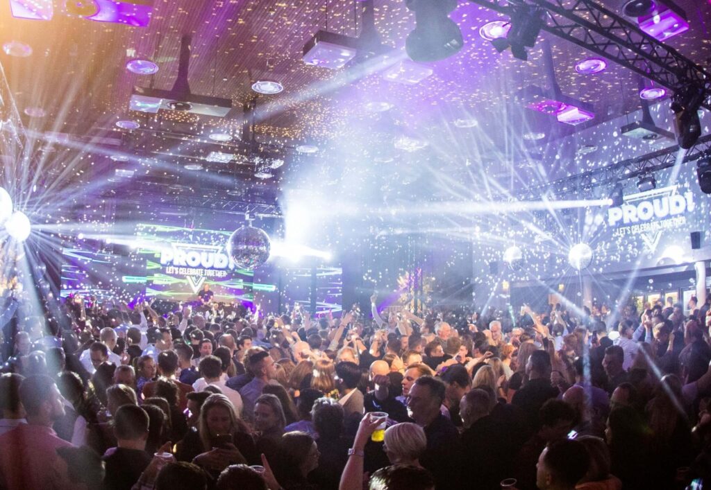 personeelsfeest organiseren met entertainment- catering- amusement en volledige organisatie door evenementenbureau Advance Events - door heel nederland