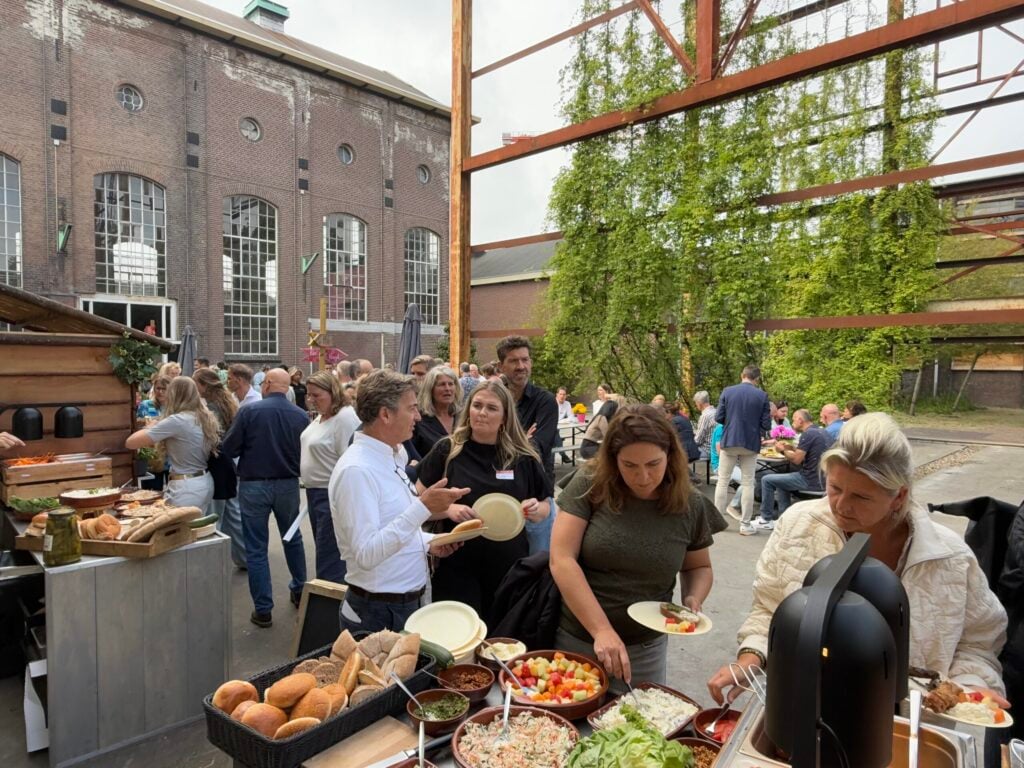 Barbecue tijdens personeelsevenement