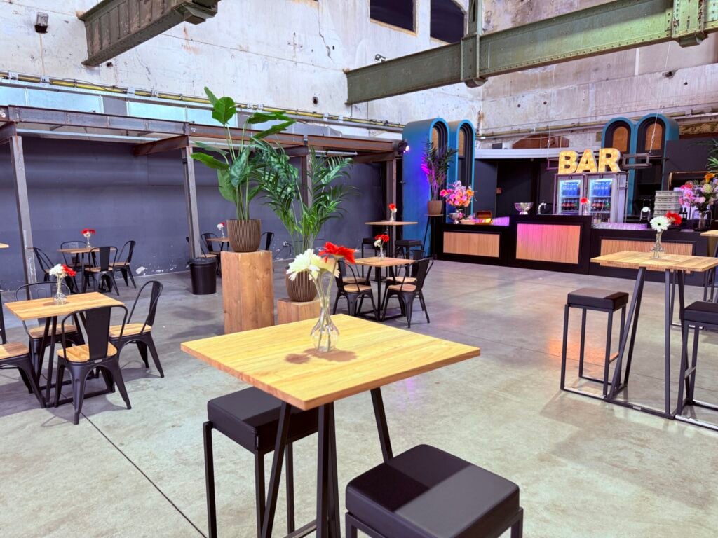 steel-wood meubilair- industrieel- industriele aankleding- advance-events- eventdecoratie