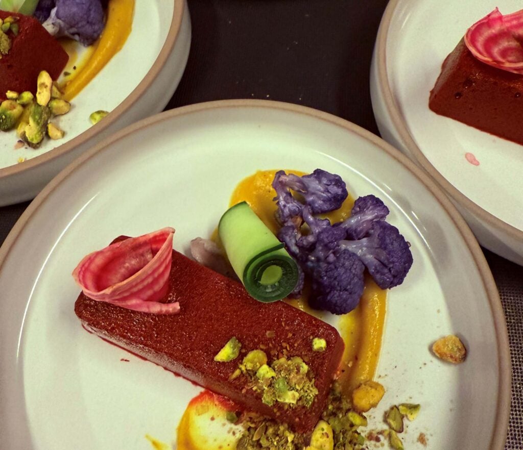 walking dinner tijdens 60-jarig jubileum evenement voor relaties - advance events evenementenbureau