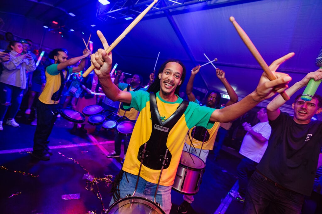 TVB Street Parade -F20- een personeelsfeest op eigen locatie georganiseerd door evenementenbureau Advance Events