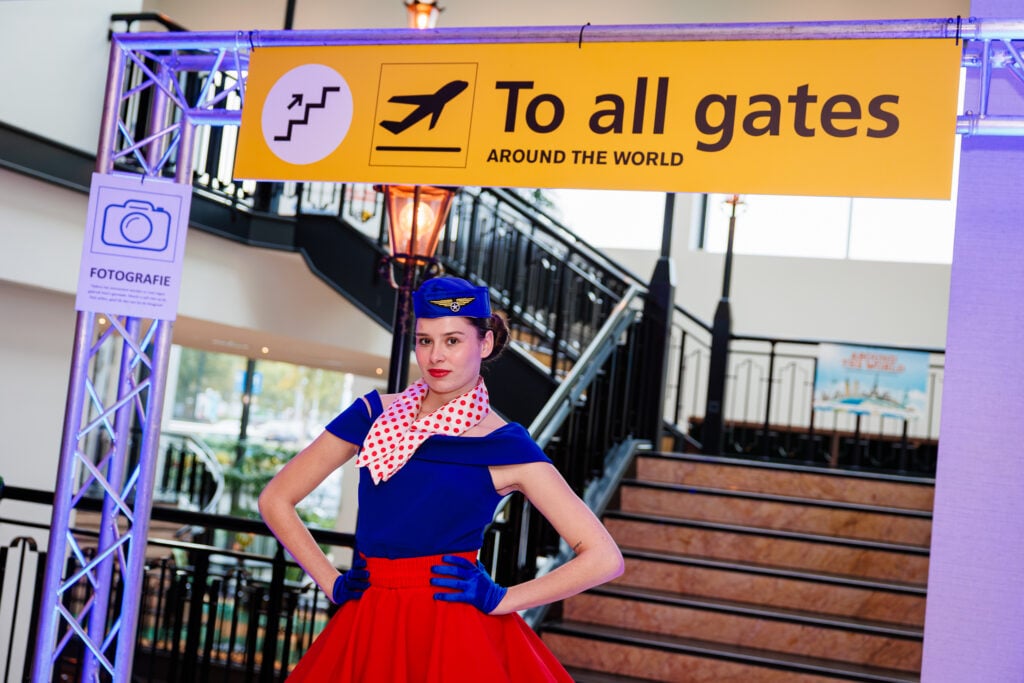 Personeelsfeest Around the World - case omschrijving feestavond Spuigroep door Advance Events