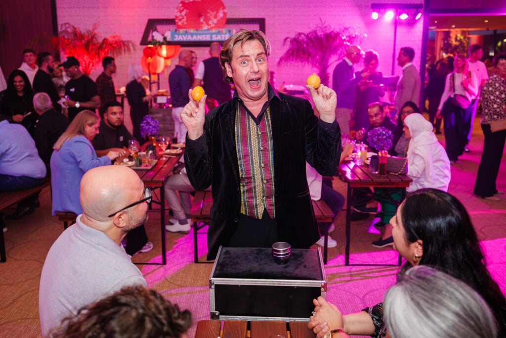 balletje balletje - around the world wereldfeest - personeelsfeest - advance events