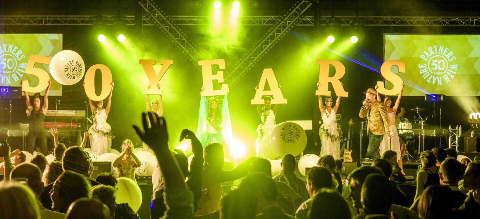 header jubileumfeest op eigen locatie organiseren - jubileumfeest op het bedrijf met evenementenbureau Advance Events - bedrijfsjubileum