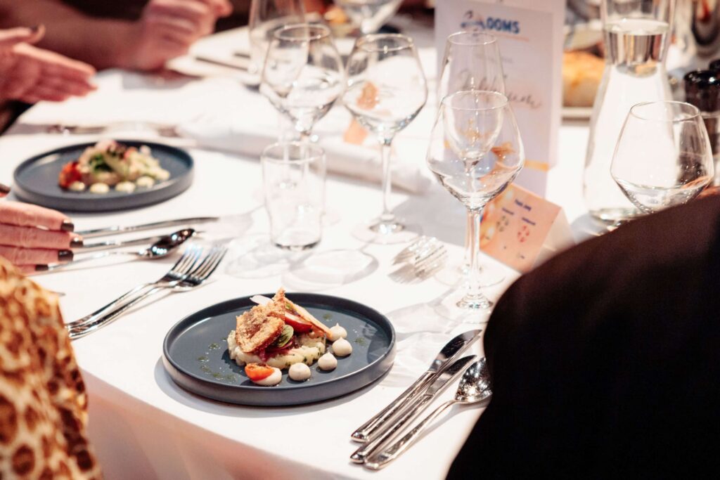 Diner - Sit down diner met ronde tafels - Jubileumdiner - feestavond