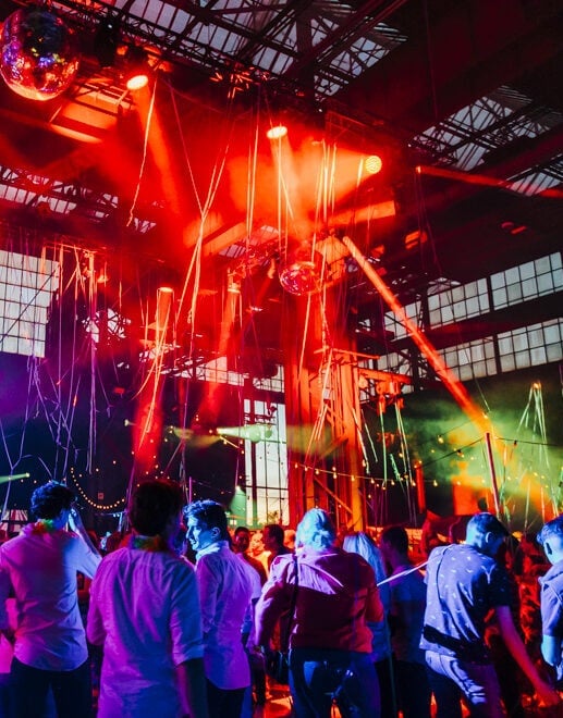 bedrijfsfeest in een externe eventlocatie - de industriële locatie De Werkspoort kathederaal te Utrecht