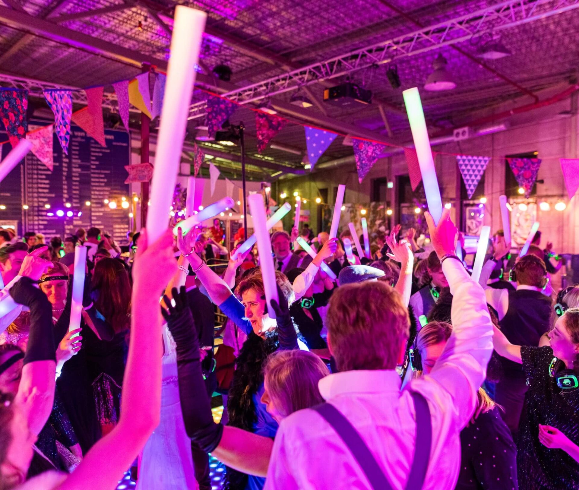bedrijfsfeest organiseren op eigen locatie of in eigen bedrijfspand met evenementenbureau advance events