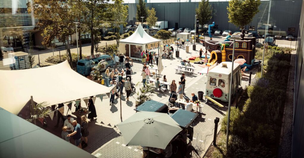 stretchtent- familiedag- festivalsfeer- food- entertainment- schiedam
