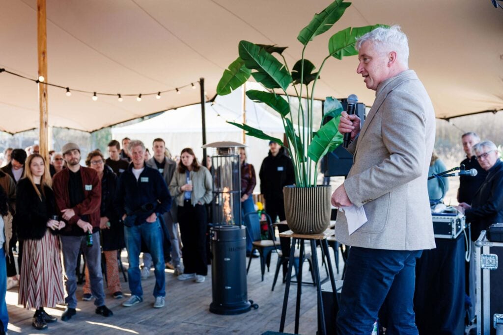 master of ceremony- presentator- podiumprogramma- bouwevenement